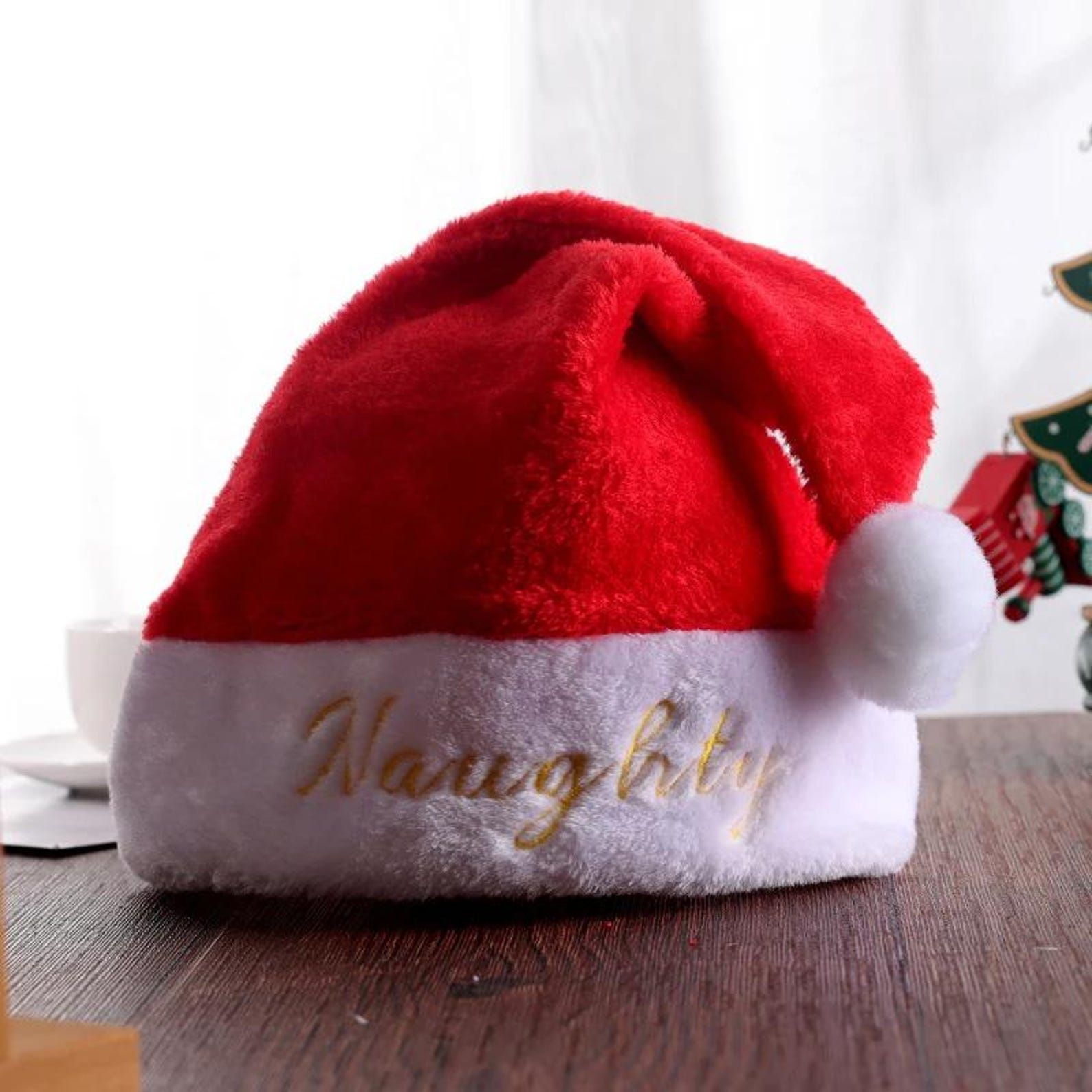 Personalized Embroidery Santa  – Embroidery Names recenzja i cena