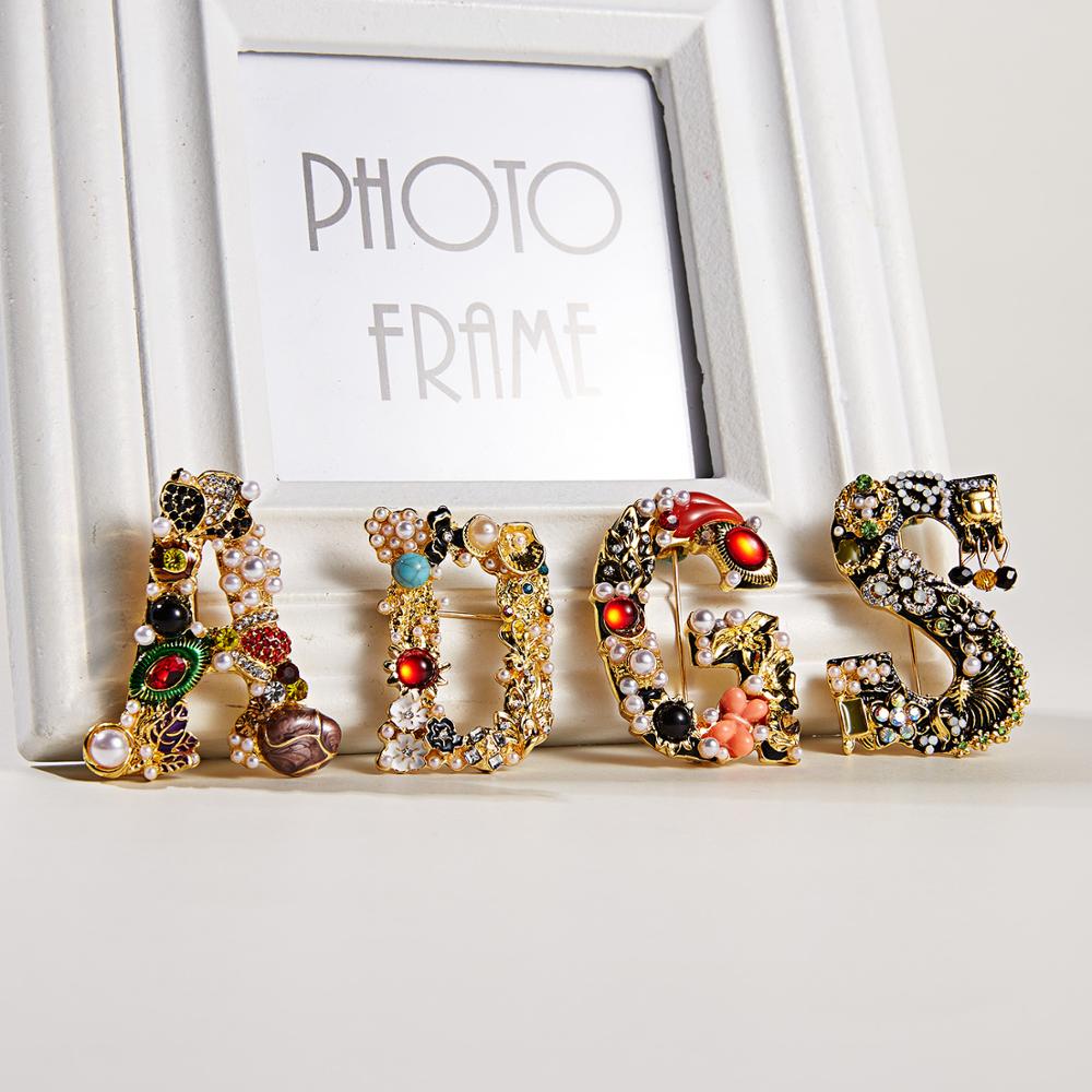 Fashion Enamel Pearl Rhineston – Embroidery Letter M recenzja i cena