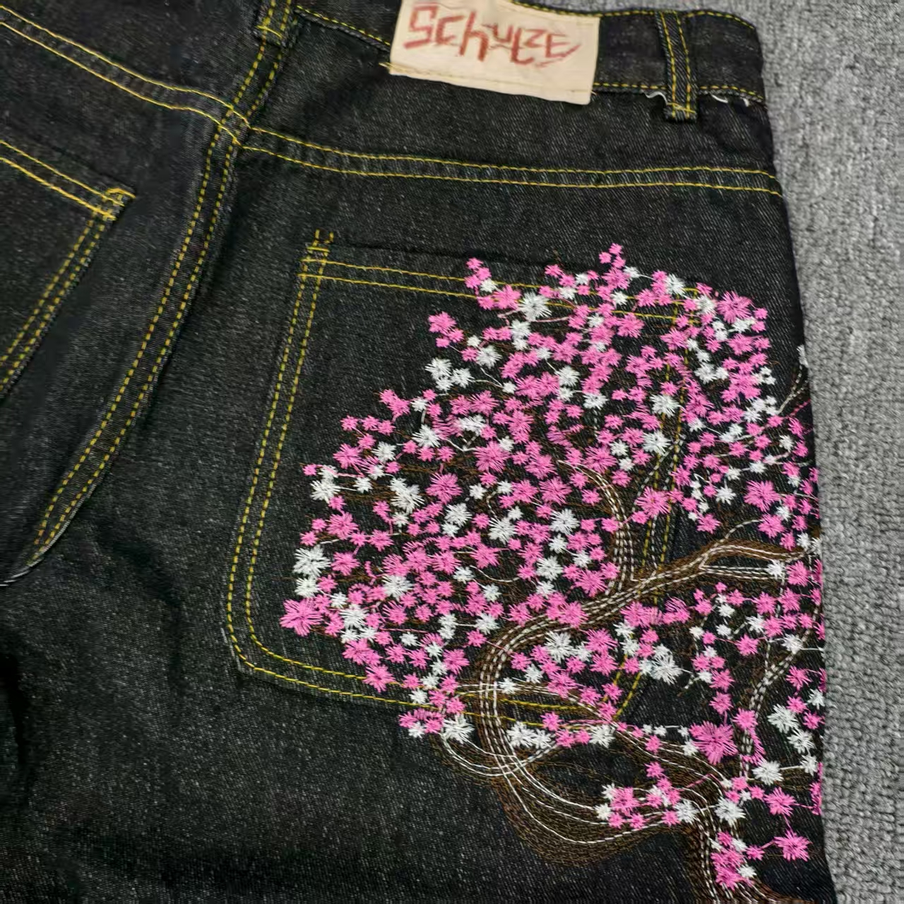 Sakura Pocket Embroidery Fashi – Embroidery Jeans Sakura recenzja i cena