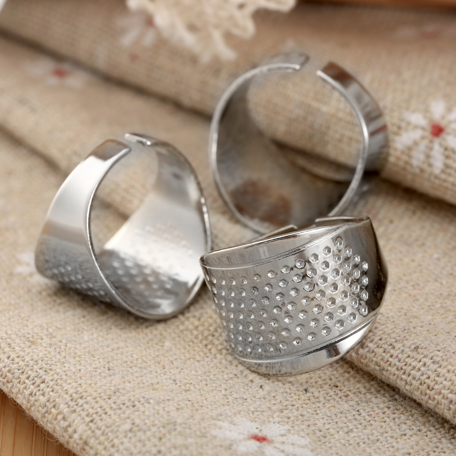 3Pcs/lot Sewing Thimbles Ring  – Embroidery Ring Sizes recenzja i cena