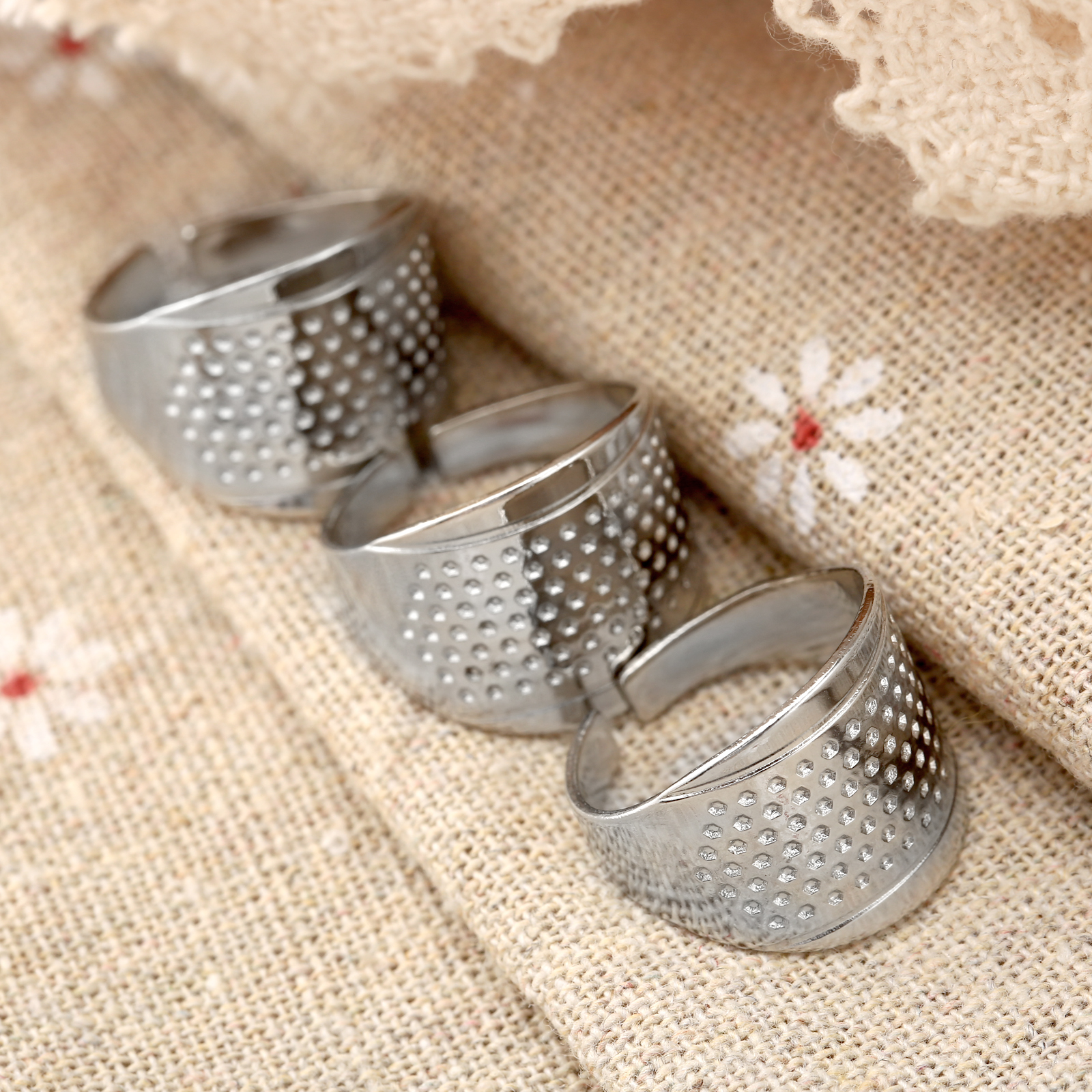 3Pcs/lot Sewing Thimbles Ring  – Embroidery Ring Sizes recenzja i cena