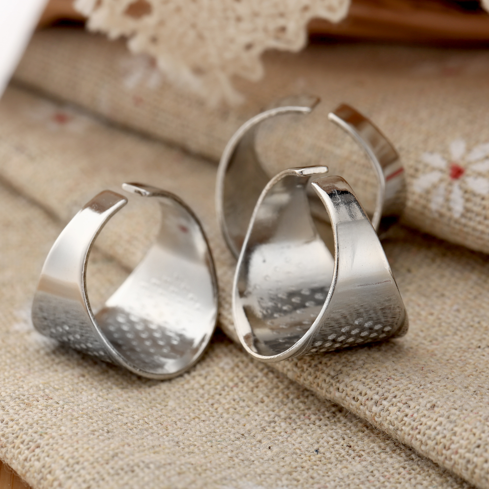 3Pcs/lot Sewing Thimbles Ring  – Embroidery Ring Sizes recenzja i cena