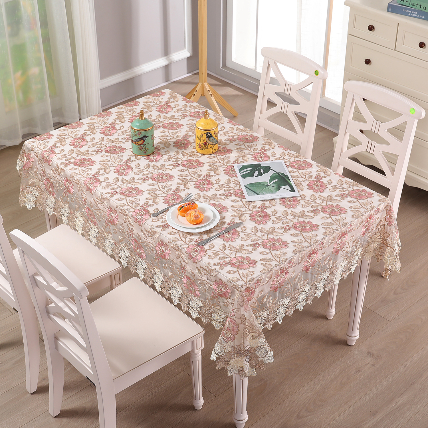 Battilo Lace Table Cover Round – Embroidery Xmas recenzja i cena
