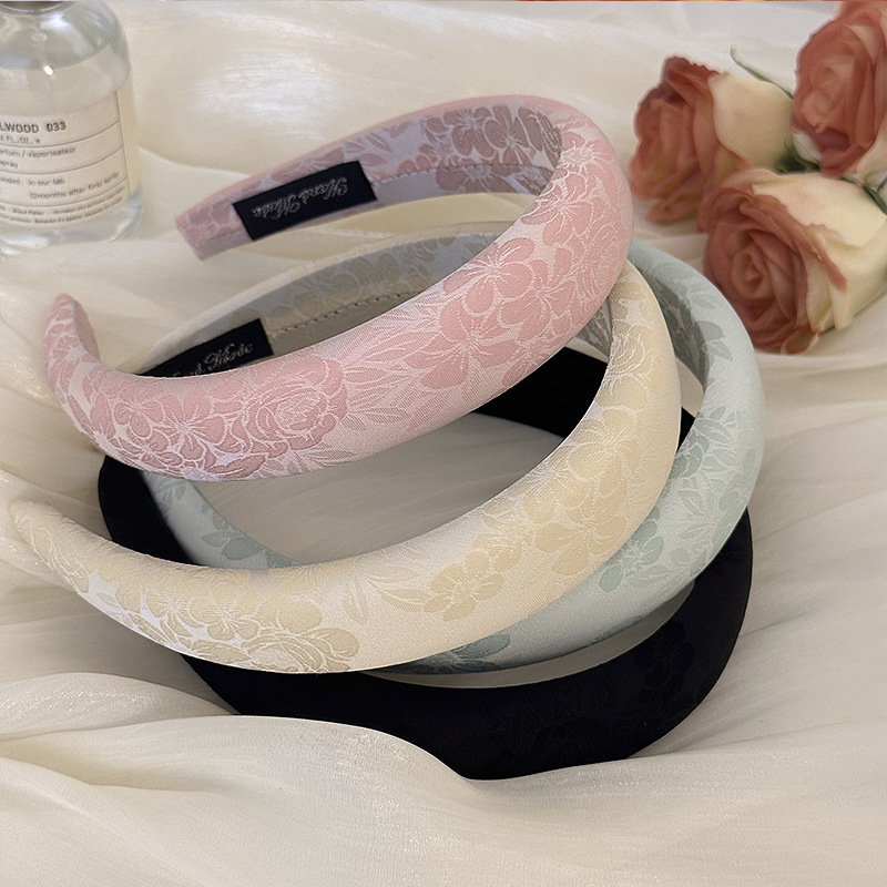 Fashion Women Embroidery Rose  – Embroidery Hooping recenzja i cena