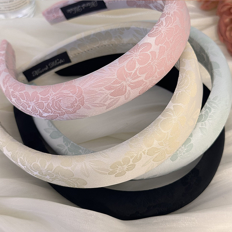 Fashion Women Embroidery Rose  – Embroidery Hooping recenzja i cena